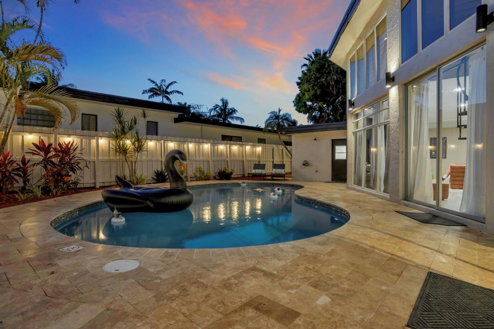 Stunning 2 Story Villa With Pool Φορτ Λόντερντεϊλ Εξωτερικό φωτογραφία
